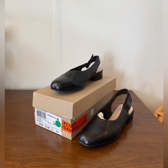 Clarks Juliet Pull Slingback Leather Shoe - Picture 3 of 6